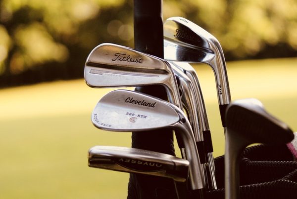 how to buy used golf clubs